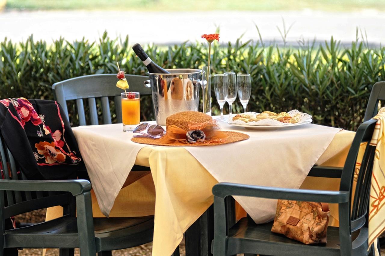 Meditur Hotel Pisa Migliarino Pisano Экстерьер фото
