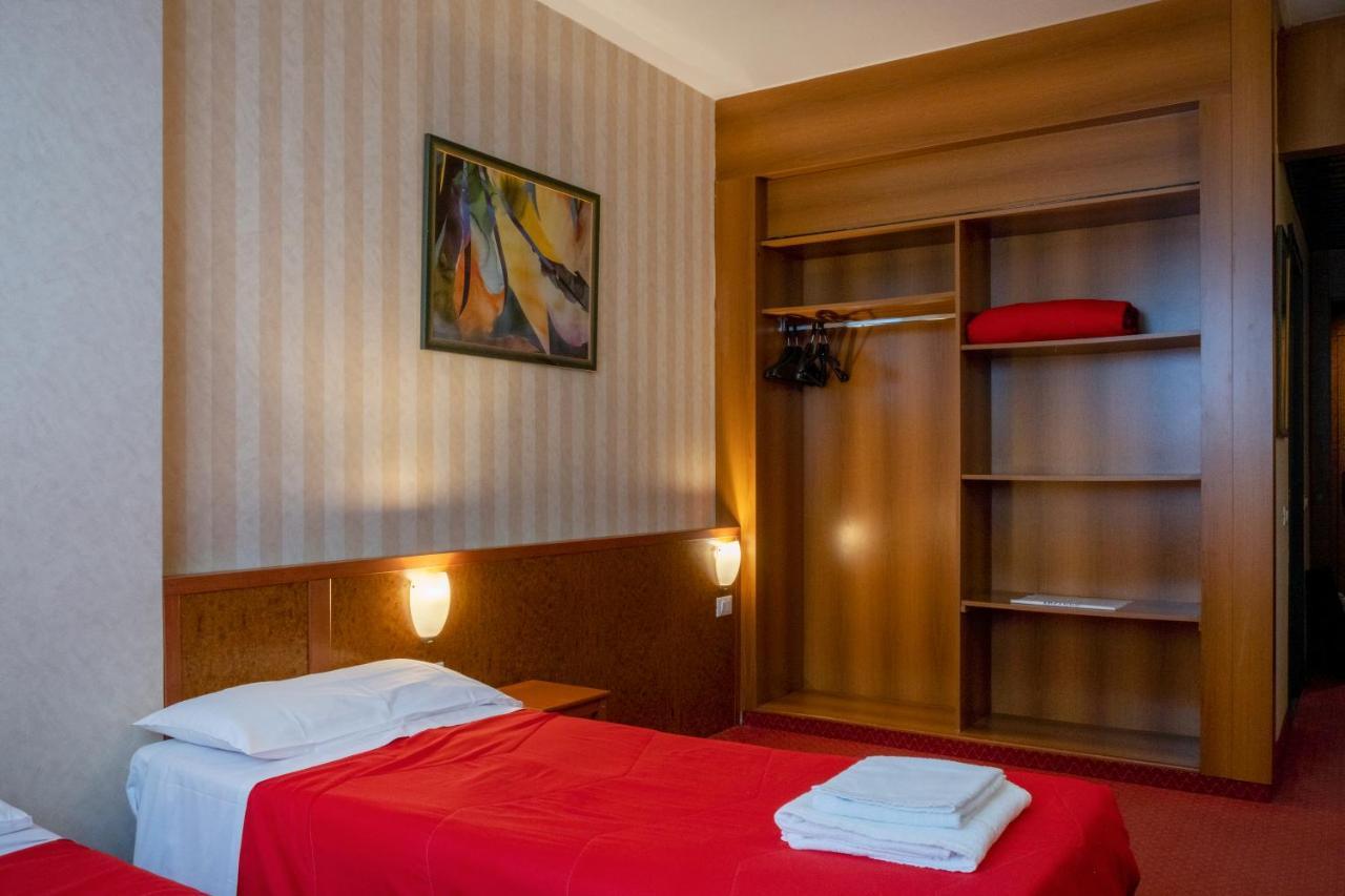 Meditur Hotel Pisa Migliarino Pisano Экстерьер фото