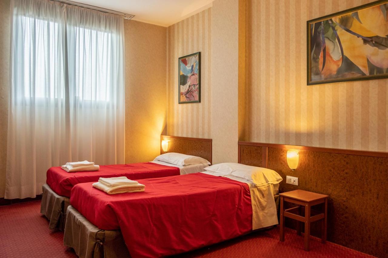 Meditur Hotel Pisa Migliarino Pisano Экстерьер фото